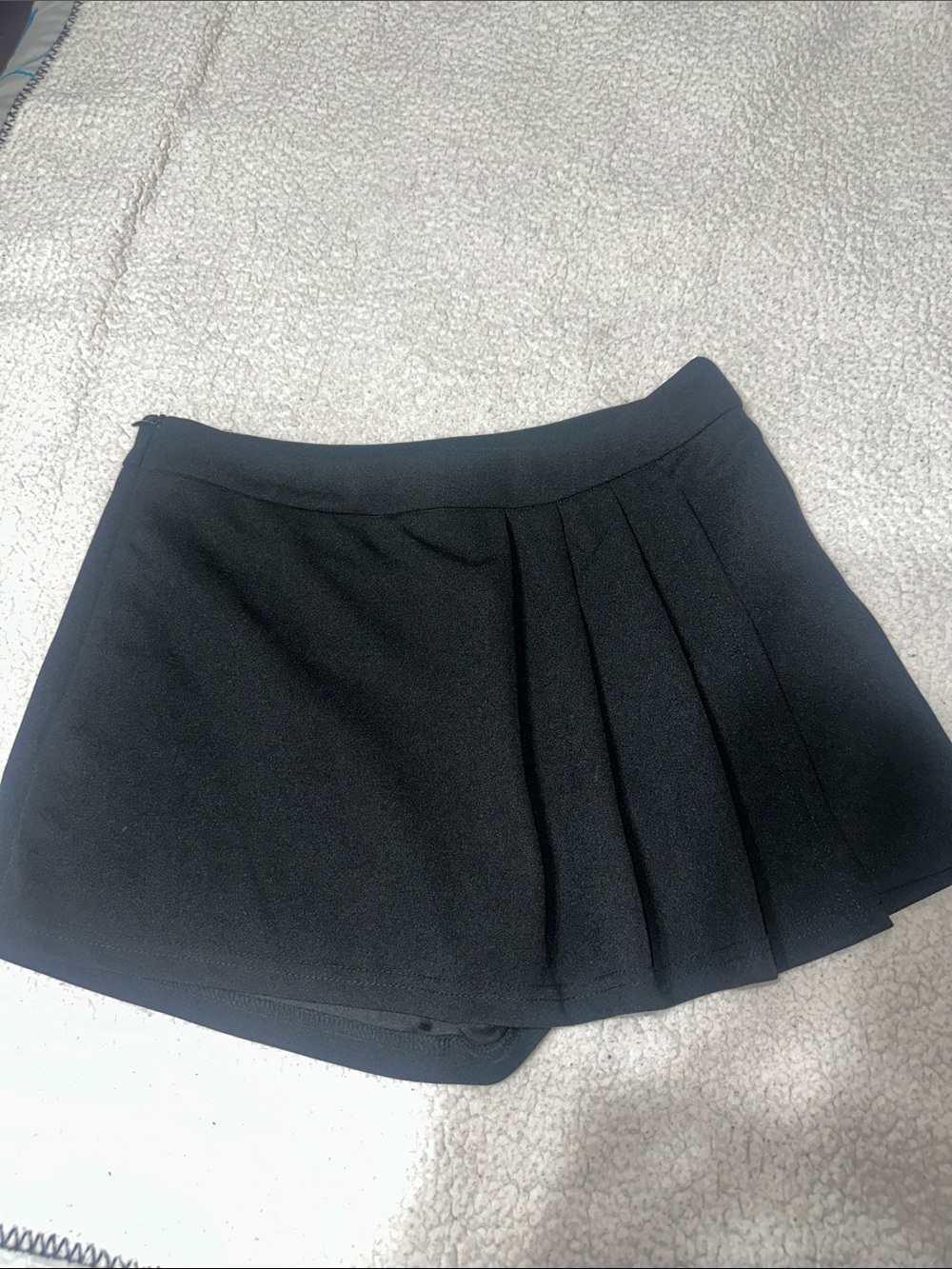 SHEIN Black Pleated Skater Mini Skirt